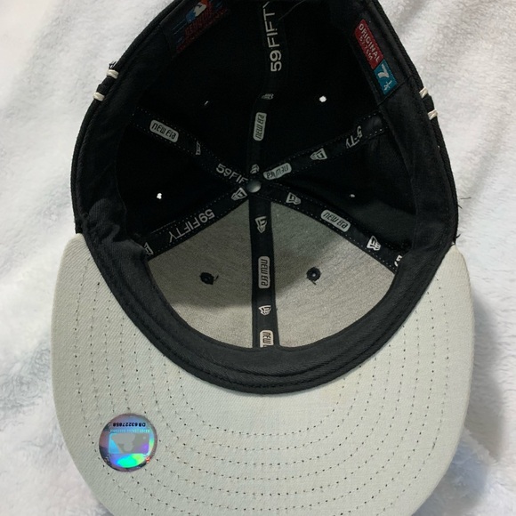 Philadelphia Phillies New Era Fitted Hats Size 7 1/4 - Picture 8 of 9